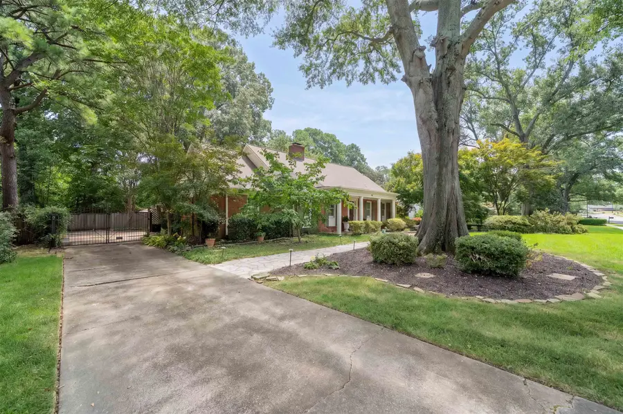 98 S GROVE PARK ST, Memphis, TN 38117 - #2