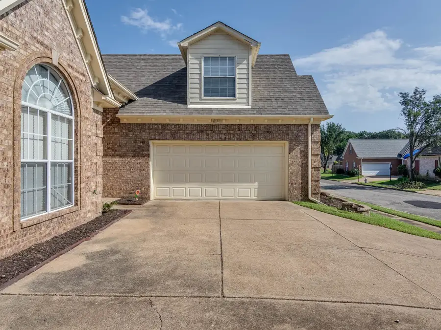 951 W NESTING WOOD CIR, Cordova, TN 38018 - #3