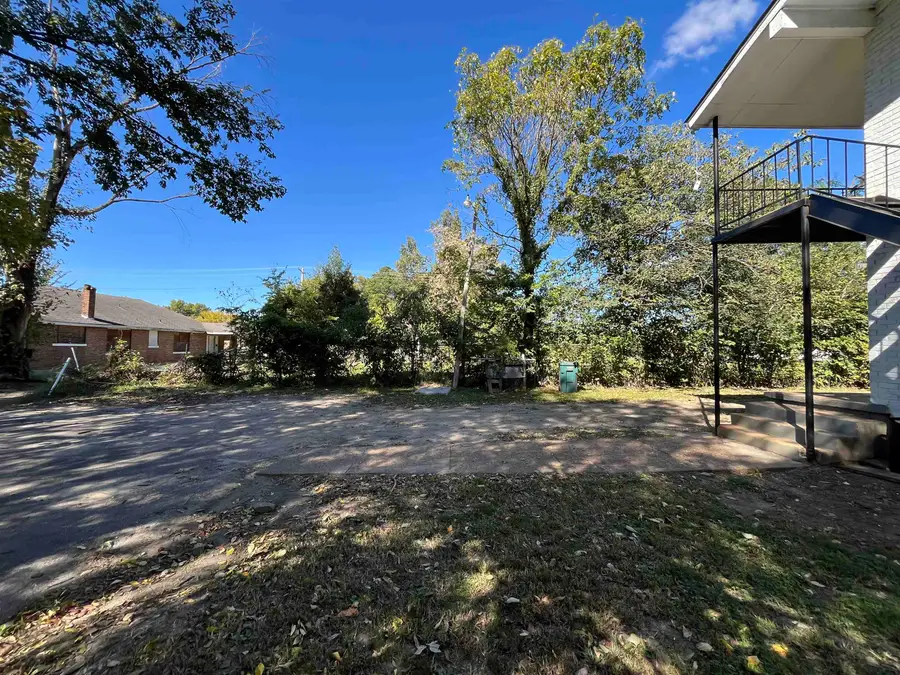 1025 S WELLINGTON ST, Memphis, TN 38126 - #2