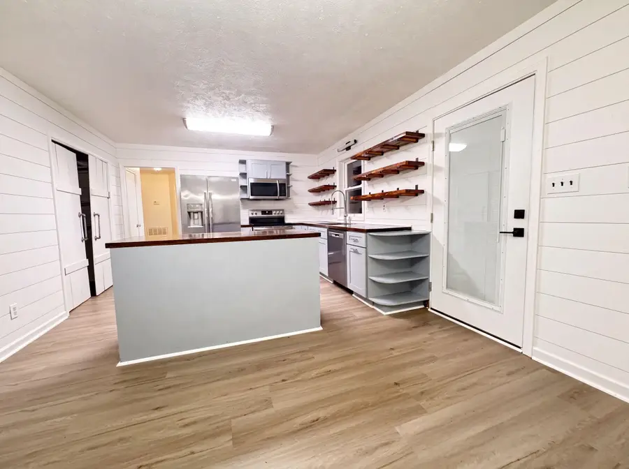 422 W MAIN RD, Adamsville, TN 38310-2210 - #2