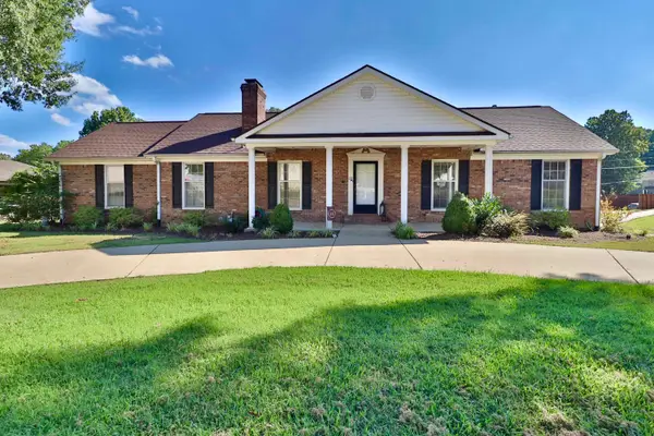 121 WOODLAWN AVE E, Brighton, TN 38011