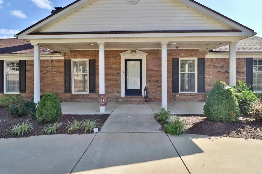 121 WOODLAWN AVE E, Brighton, TN 38011 - #2