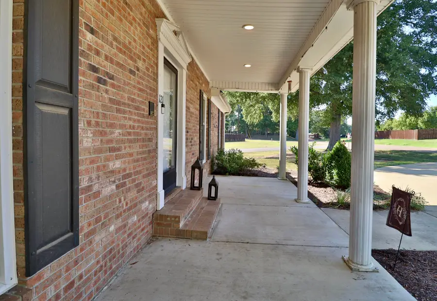 121 WOODLAWN AVE E, Brighton, TN 38011 - #3