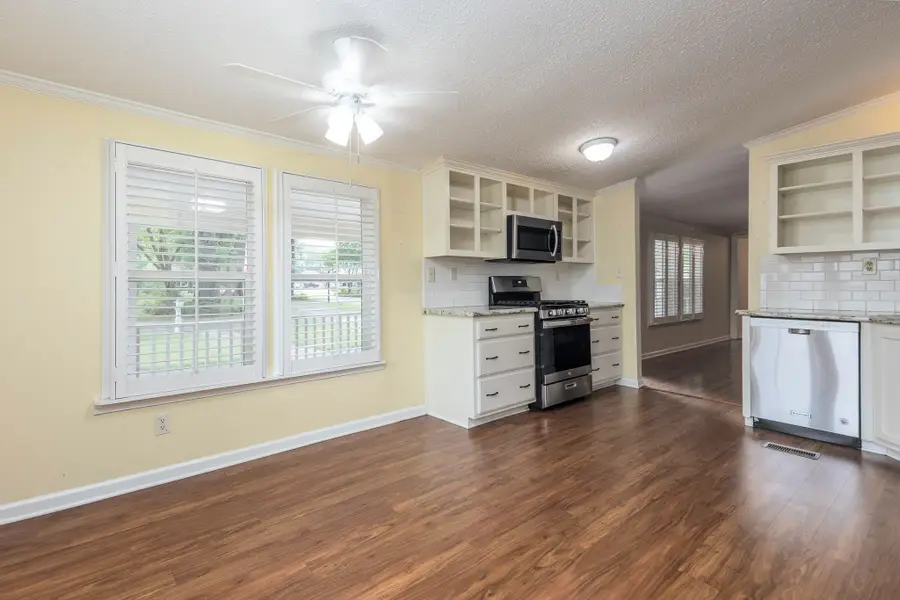 240 3RD ST, Rossville, TN 38066 - #2