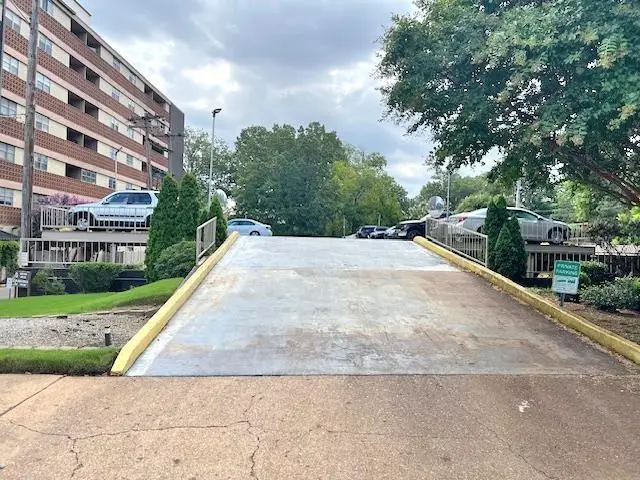 2277 UNION AVE #105, Memphis, TN 38104 - #2
