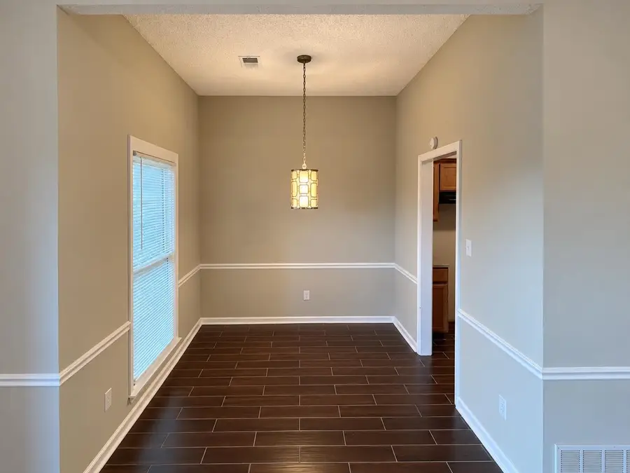 4421 FOREST VALLEY DR, Memphis, TN 38141 - #3