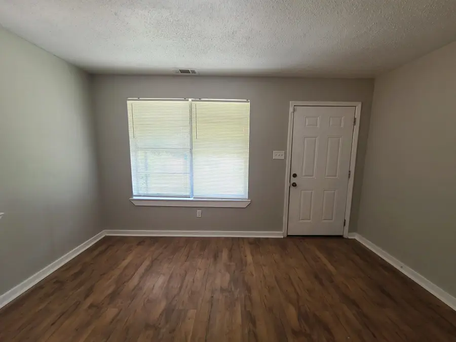 1599 HUMBER ST, Memphis, TN 38106 - #3