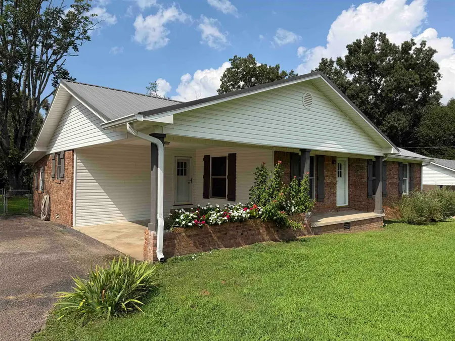 295 CENTRAL AVE, Savannah, TN 38372 - #3