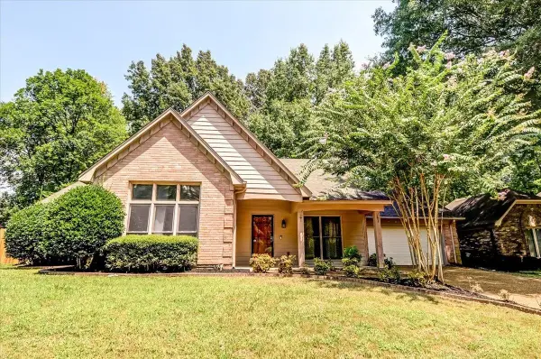 8902 WALNUT RIDGE LOOP, Memphis, TN 38018