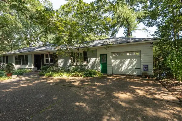 4910 COLE RD, Memphis, TN 38117