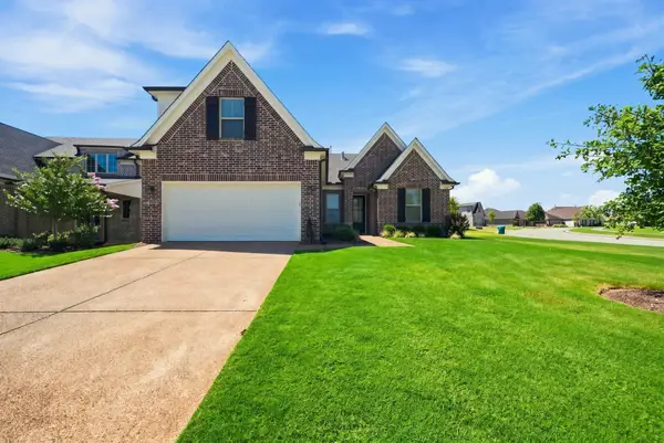 250 SAINT ANDREWS DR, Oakland, TN 38060