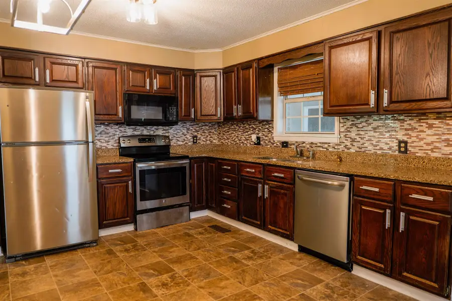257 ANTHONY ST, Ripley, TN 38063 - #3