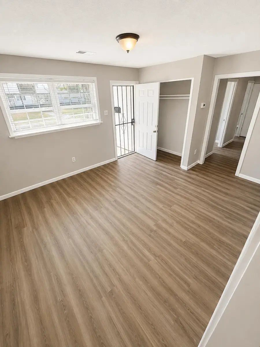 380 ELDER RD, Memphis, TN 38109 - #3
