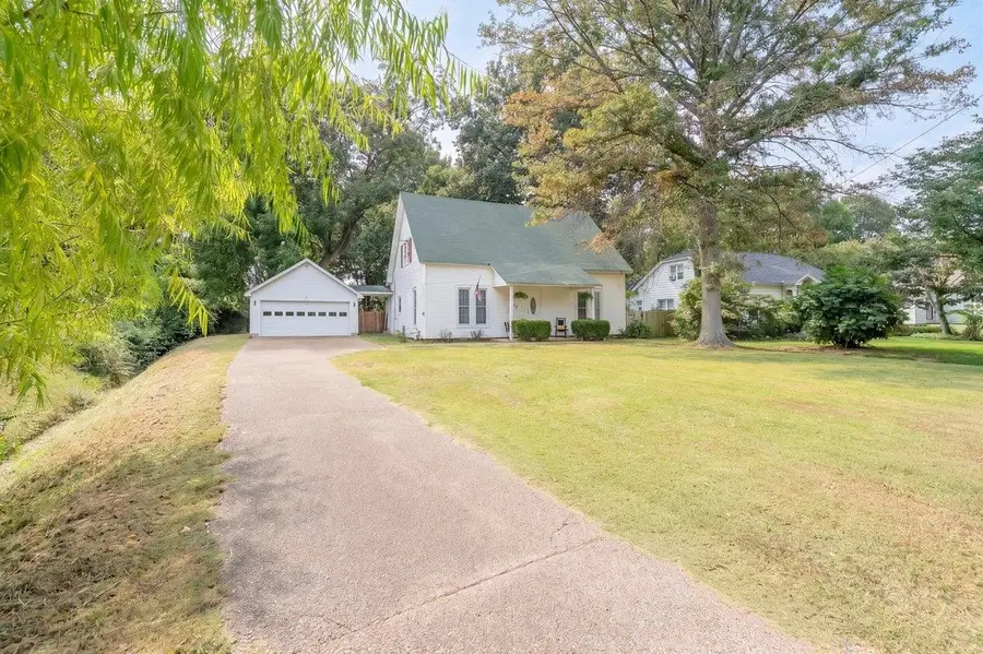 805 S MAIN ST, Covington, TN 38019 - #3