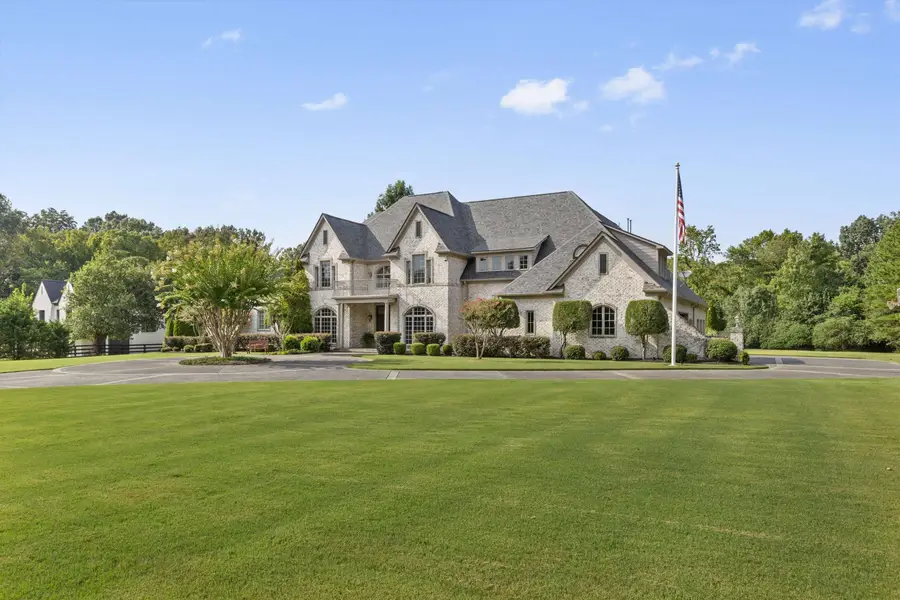 8676 OLD CREEK RD, Memphis, TN 38125 - #3