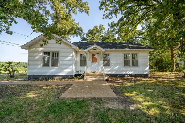 340 OAK ST, Savannah, TN 38372