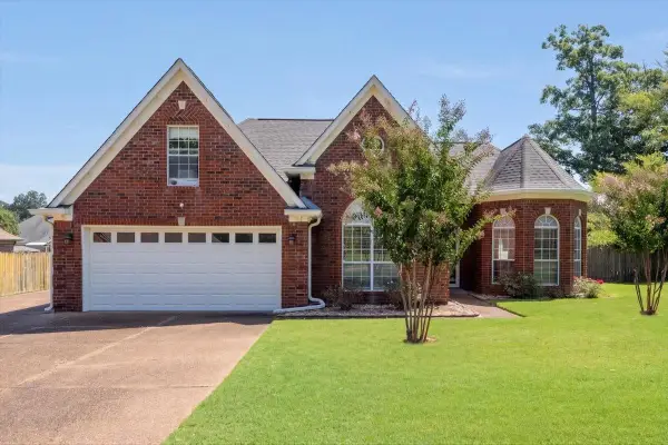 100 NORMA CAROL CV, Oakland, TN 38060