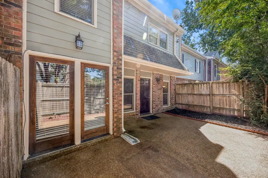 1685 REGENTS PARK DR #B, Memphis, TN 38104 - #2