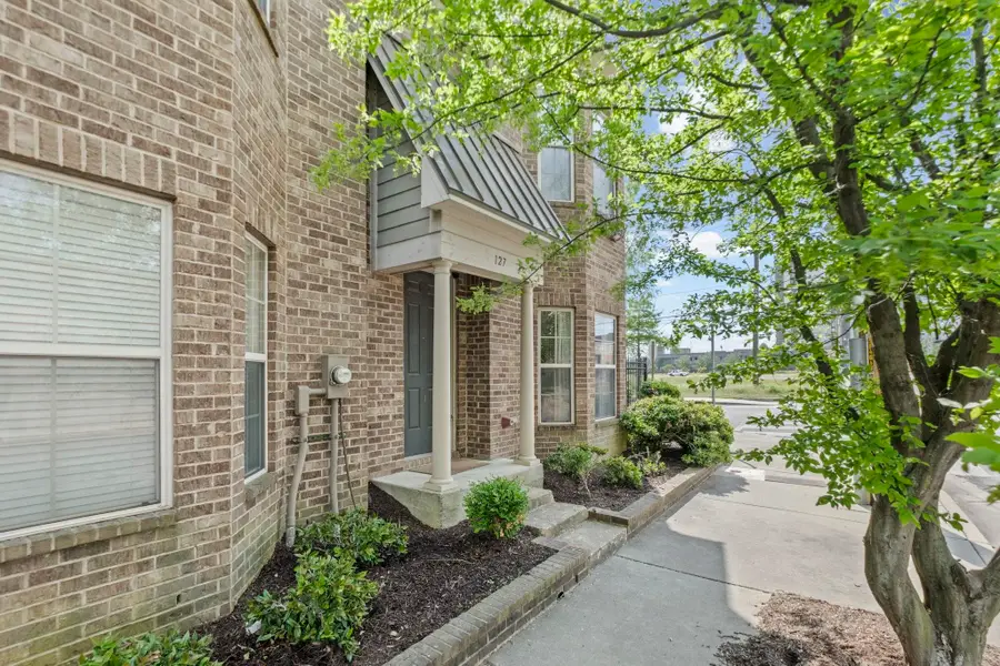 127 W CAROLINA AVE, Memphis, TN 38103 - #2