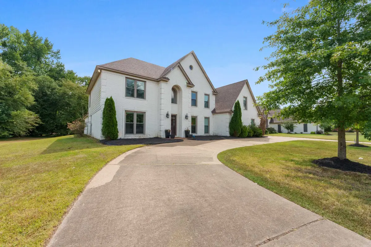 4928 VALLEY BIRCH DR, Bartlett, TN 38002 - #1