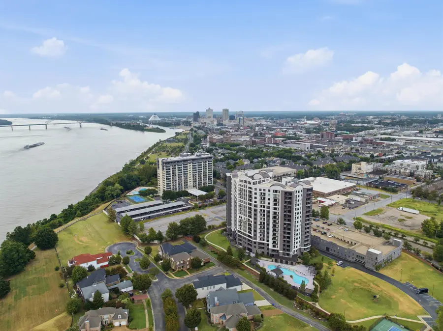 717 RIVERSIDE DR #1302, Memphis, TN 38103 - #3
