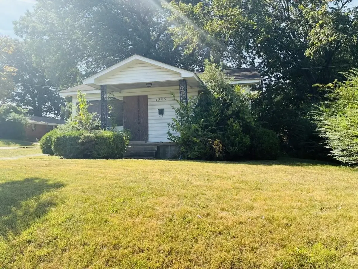 1385 ELOISE RD, Memphis, TN 38106 - #1