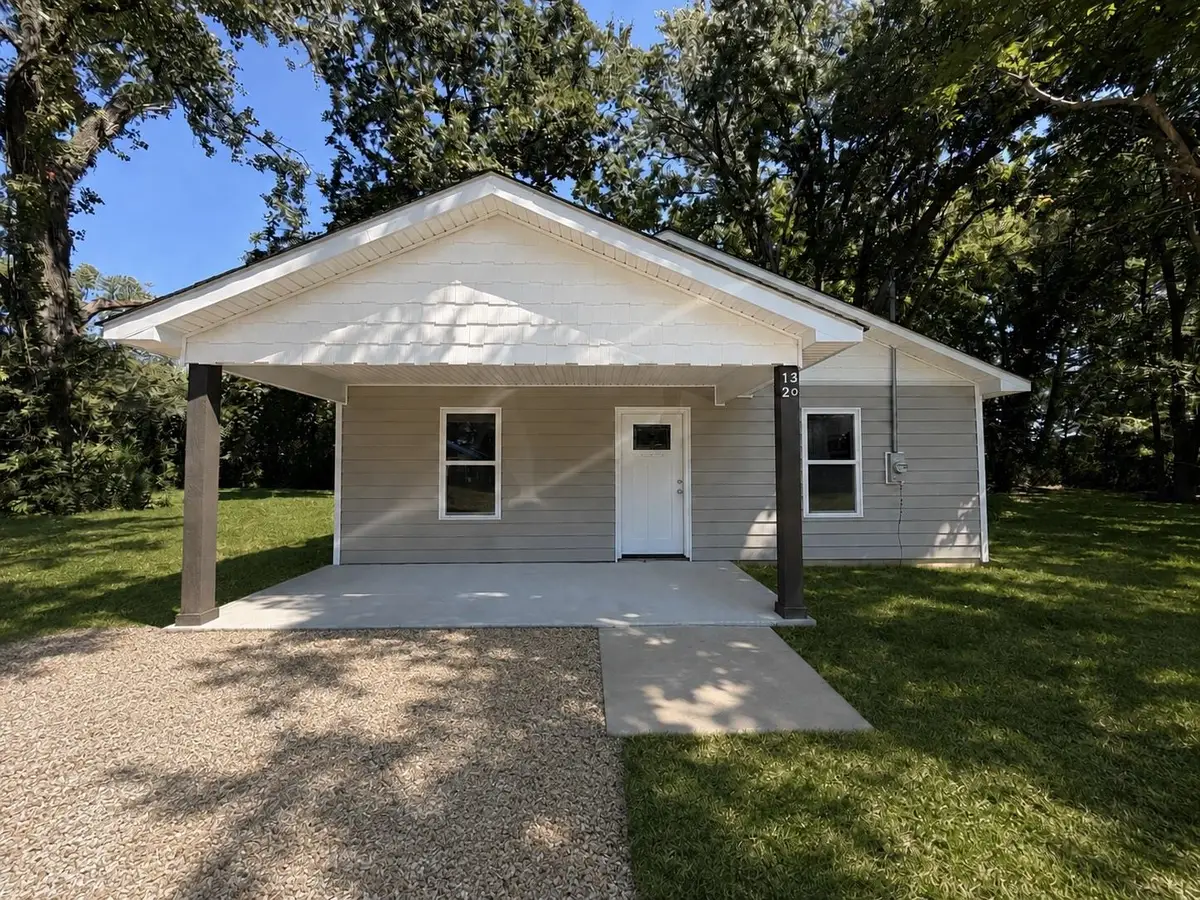 1320 HORNBROOK ST, Dyersburg, TN 38024 - #1