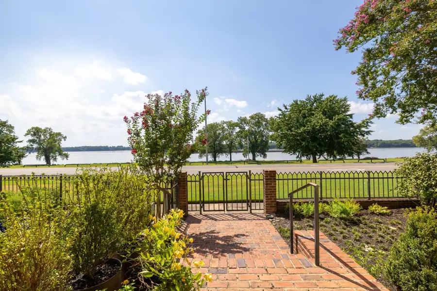 954 ISLAND DR, Memphis, TN 38103 - #2
