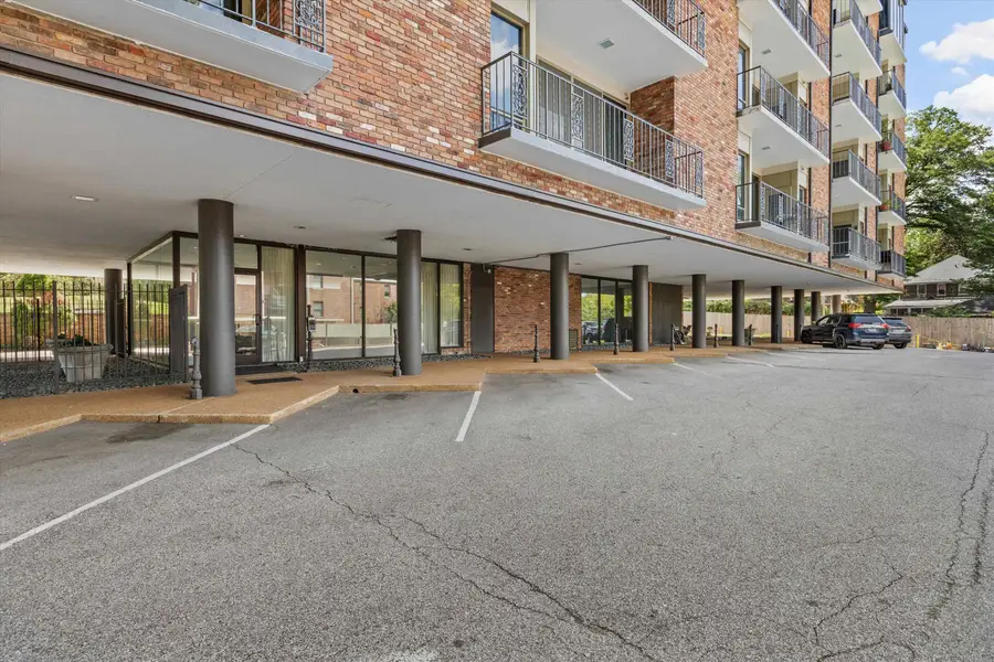 2195 POPLAR AVE #404, Memphis, TN 38104 - #2