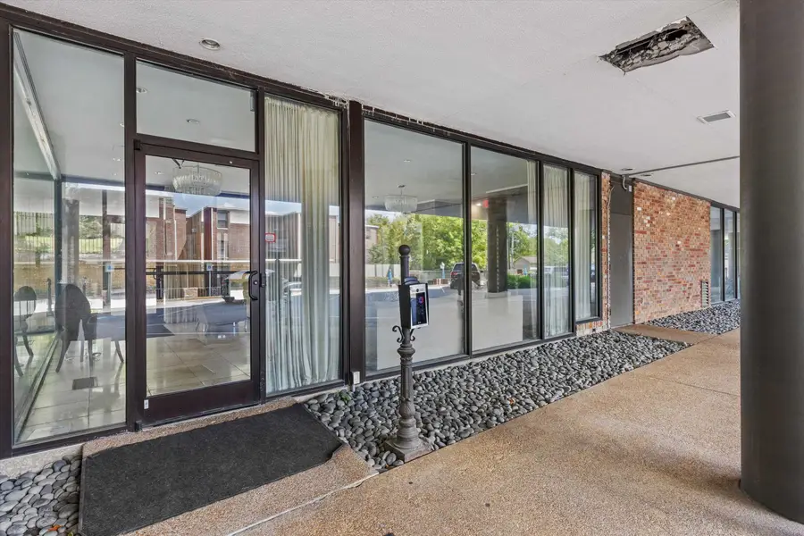 2195 POPLAR AVE #404, Memphis, TN 38104 - #3