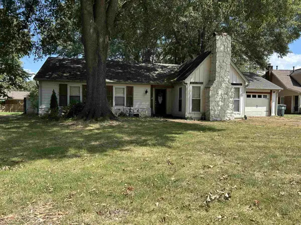 664 LAWNWOOD CV, Collierville, TN 38017-0000