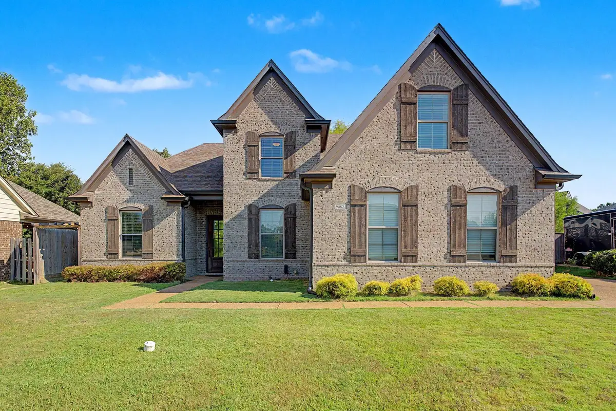 9082 OAKVALE DR, Cordova, TN 38016 - #1