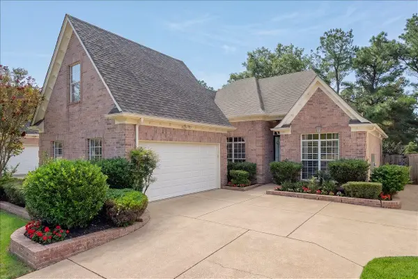 10461 ASHBORO DR, Collierville, TN 38017