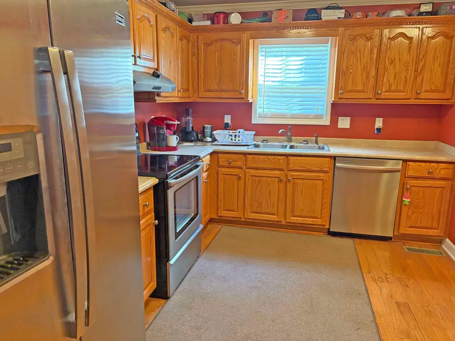 515 PATTERSON RD, Savannah, TN 38372 - #2