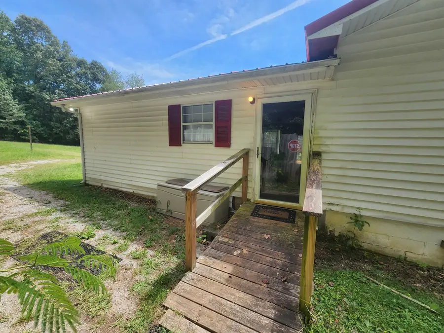 155 SUDDATH RD, Harriman, TN 37748 - #2
