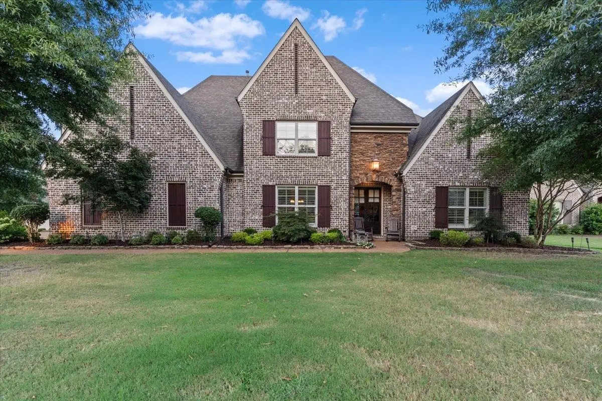 210 SAUNDERS CREEK CIR, Rossville, TN 38066 - #1