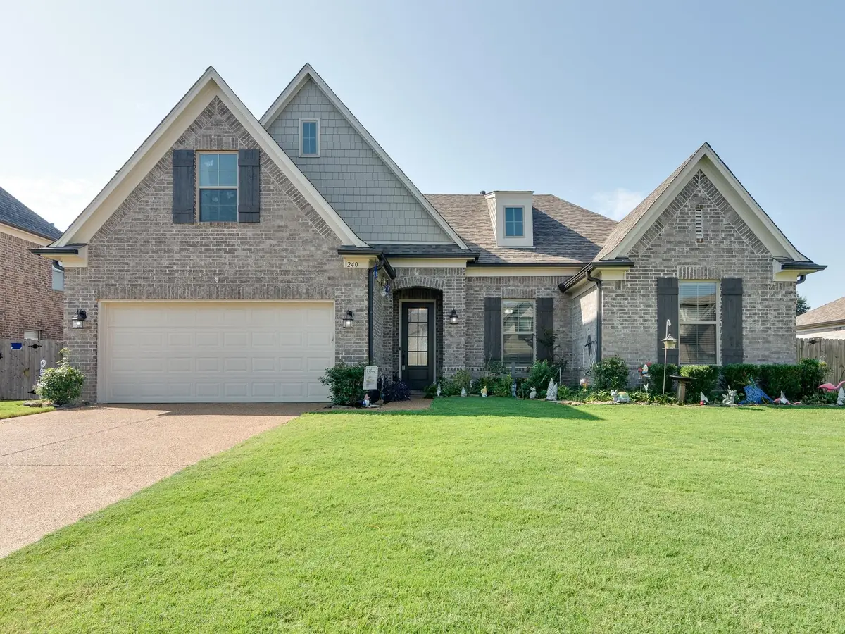 240 MISTY FIELDS RD, Oakland, TN 38060 - #1