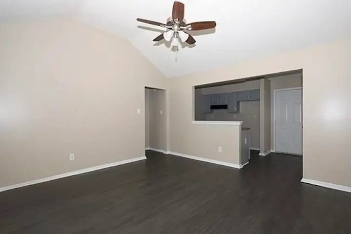 2887 LETREC CV, Memphis, TN 38127 - #3