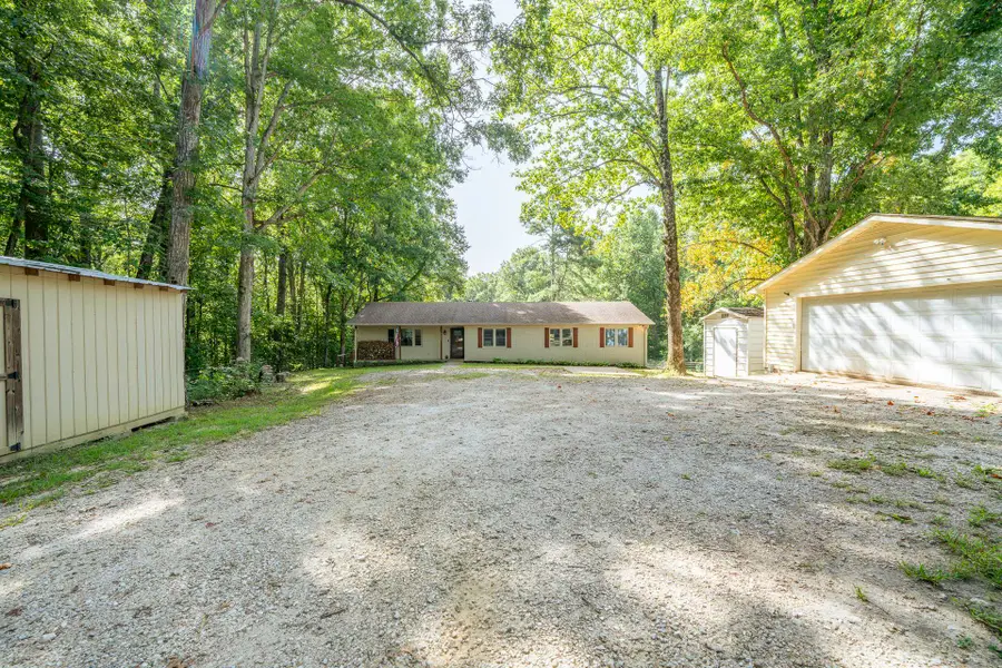 5171 CRAWFORD SCHOOL RD, Scotts Hill, TN 38374 - #2