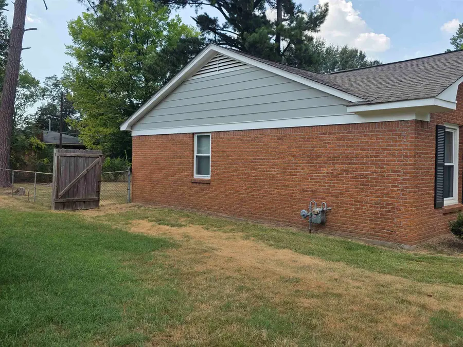 5303 VILLA DEL REY DR, Memphis, TN 38116 - #2
