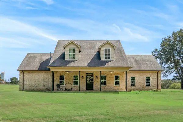100 SUGAR HILL DR, Moscow, TN 38057