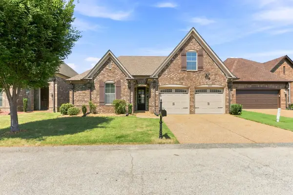 8522 WOODLAND ROSE CIR, Memphis, TN 38016