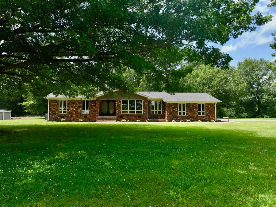 808 W MAIN ST, Adamsville, TN 38310 - #3