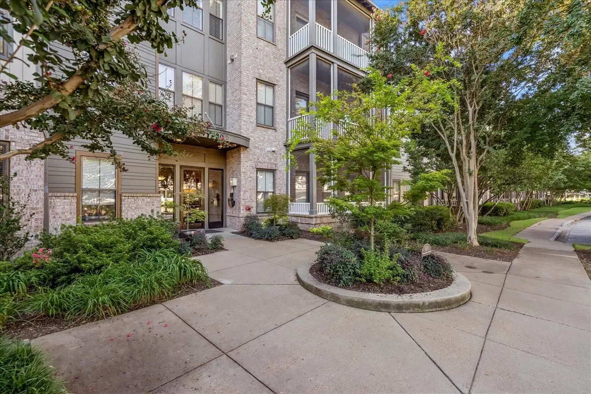 680 HARBOR BEND RD #209, Memphis, TN 38103 - #1
