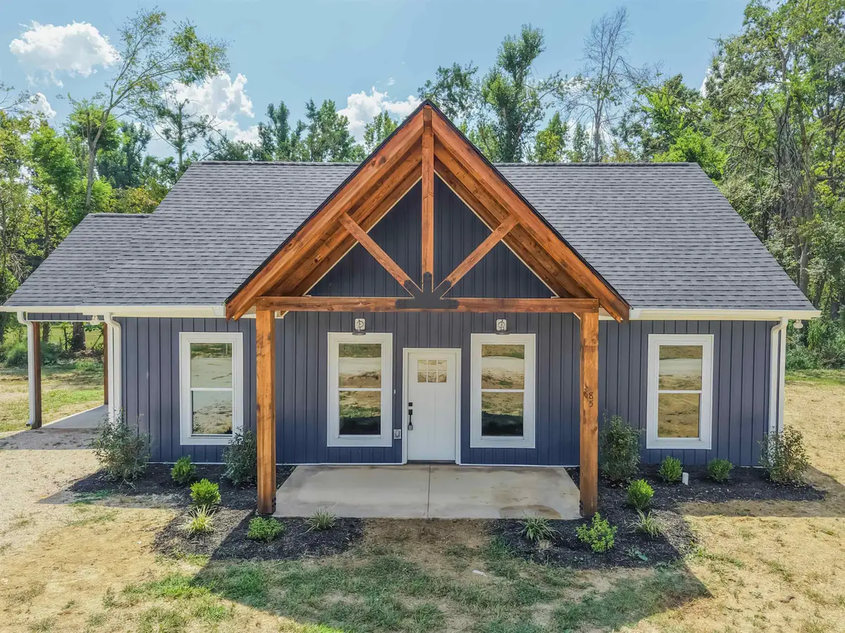 85 TEMPLE CV, Savannah, TN 38372 - #1