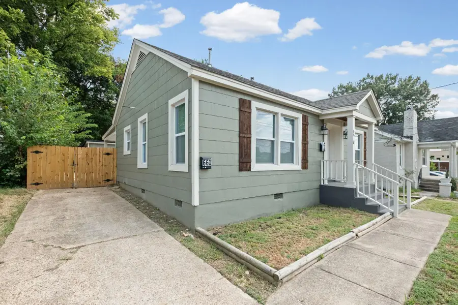 658 HILLCREST ST, Memphis, TN 38112 - #2