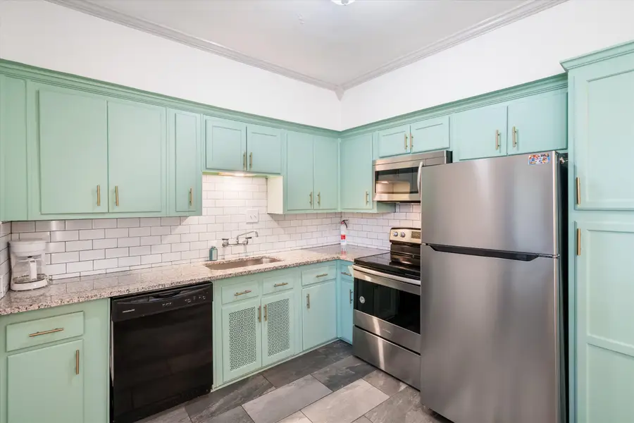 328 N MCLEAN BLVD, Memphis, TN 38112 - #2