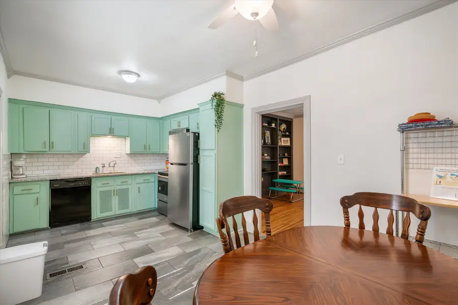 328 N MCLEAN BLVD, Memphis, TN 38112 - #3