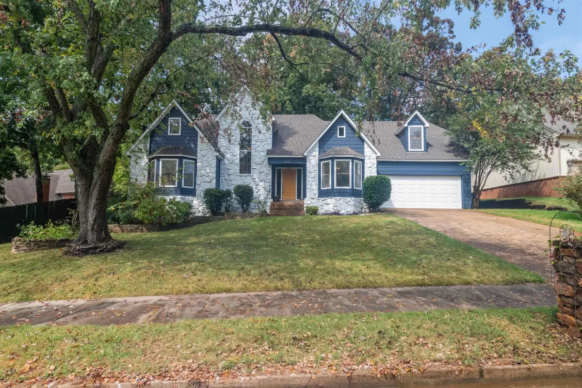 2217 OAK HOLLOW LN, Cordova, TN 38016 - #1