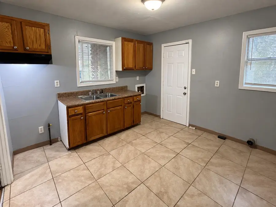 646 WESTERN PARK DR, Memphis, TN 38109 - #3